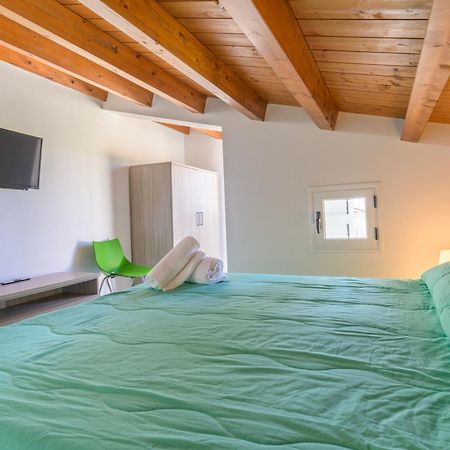 Archimede, Appartamento Con Vista In Centro A Marina Di Ragusa Exterior foto