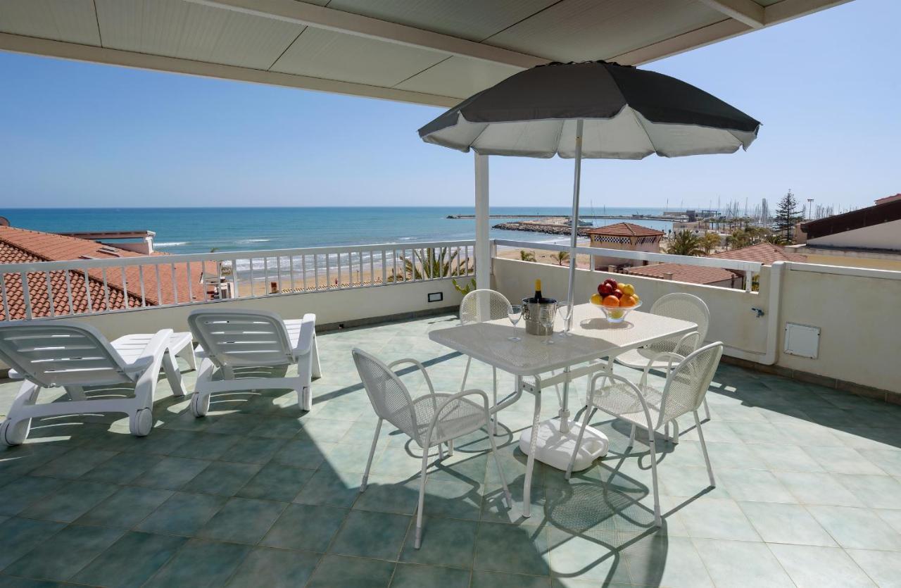 Archimede, Appartamento Con Vista In Centro A Marina Di Ragusa Exterior foto