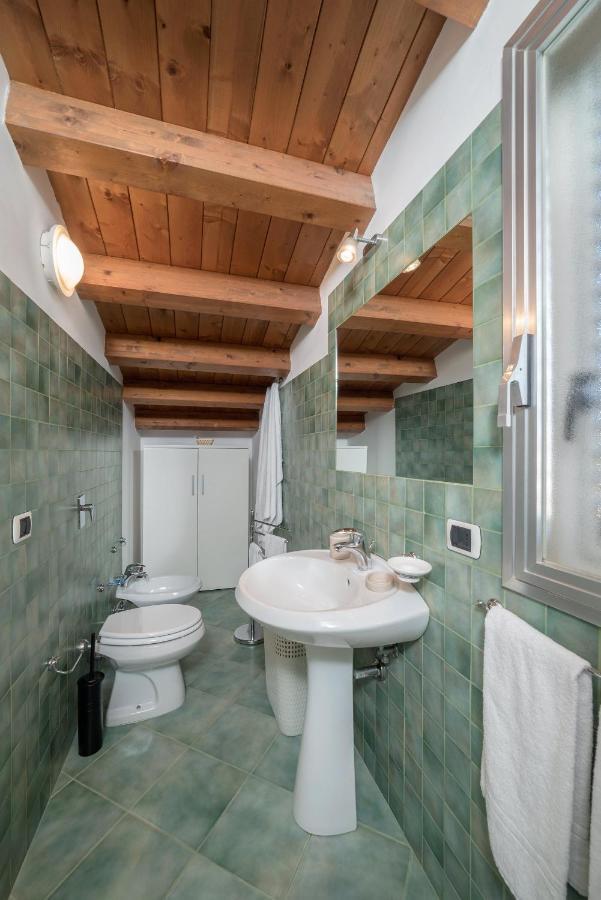 Archimede, Appartamento Con Vista In Centro A Marina Di Ragusa Exterior foto