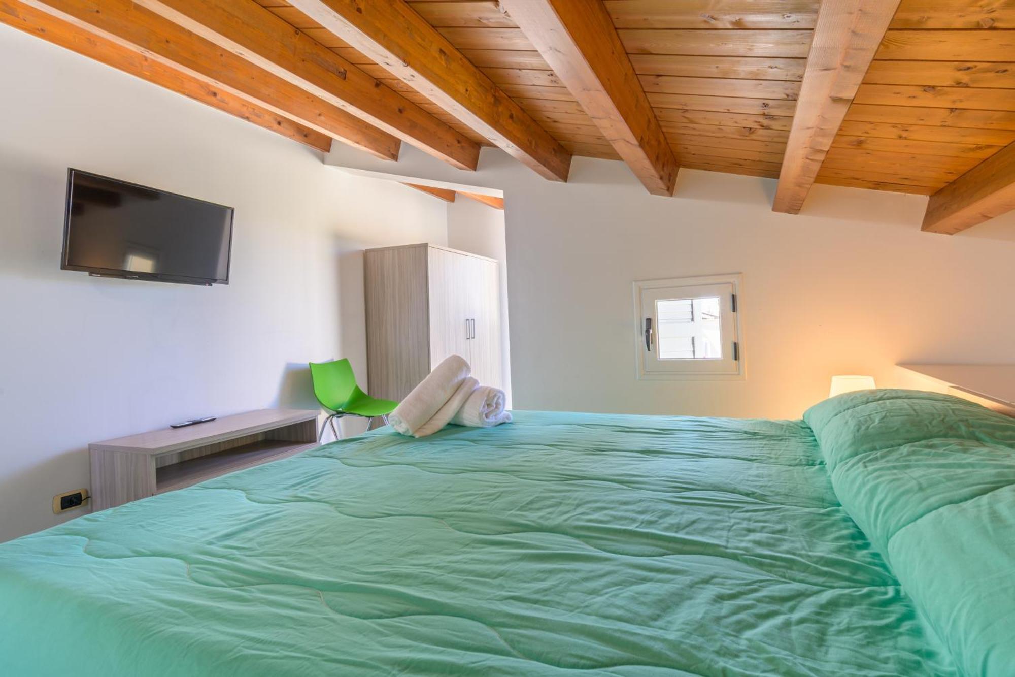Archimede, Appartamento Con Vista In Centro A Marina Di Ragusa Exterior foto